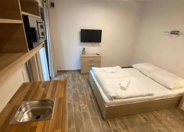 With Pool In Siofok-balaton 54764 * 希欧福克